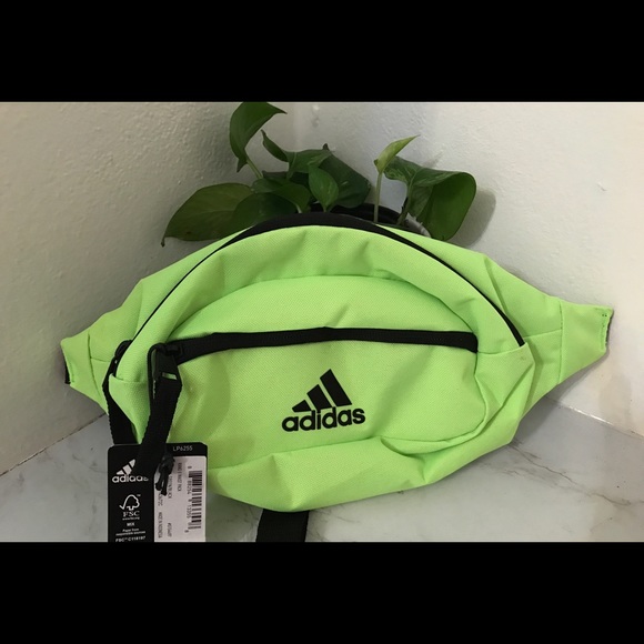Adidas Fanny Pack  Neon green Nwt - Picture 1 of 4